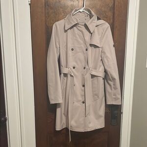 Calvin Klein Trench Coat with Double-Breasted Closure and Belt